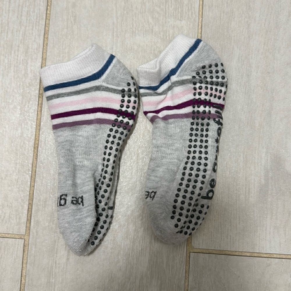 New Pilates grip socks OS